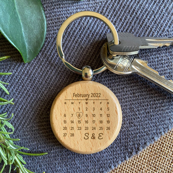 Engraved Wooden Circle Keyring Anniversary Calendar Date